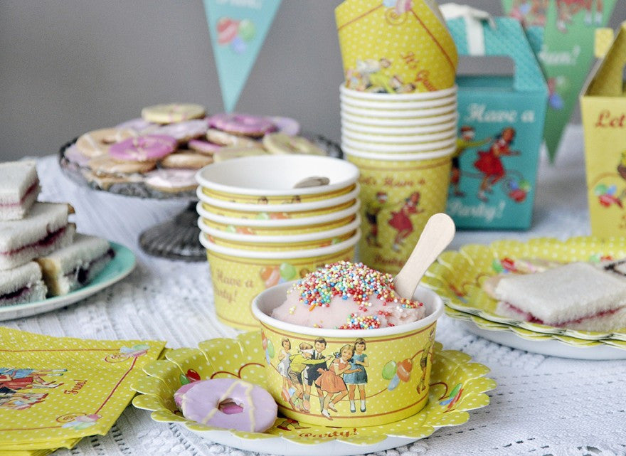 Ice Cream: Old Fashioned Tubs with Wooden Spoons: Set of 6